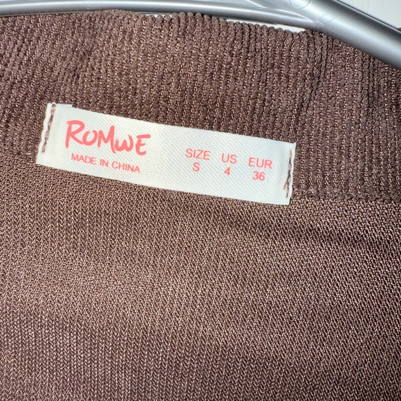 ROMWE Brown and Cream Plaid top - Picture 2 of 3